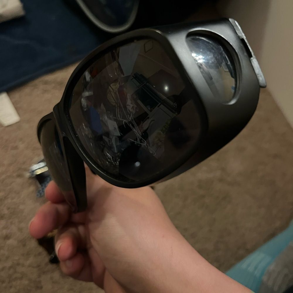 Solar shield sunglasses - Picture 2 of 3